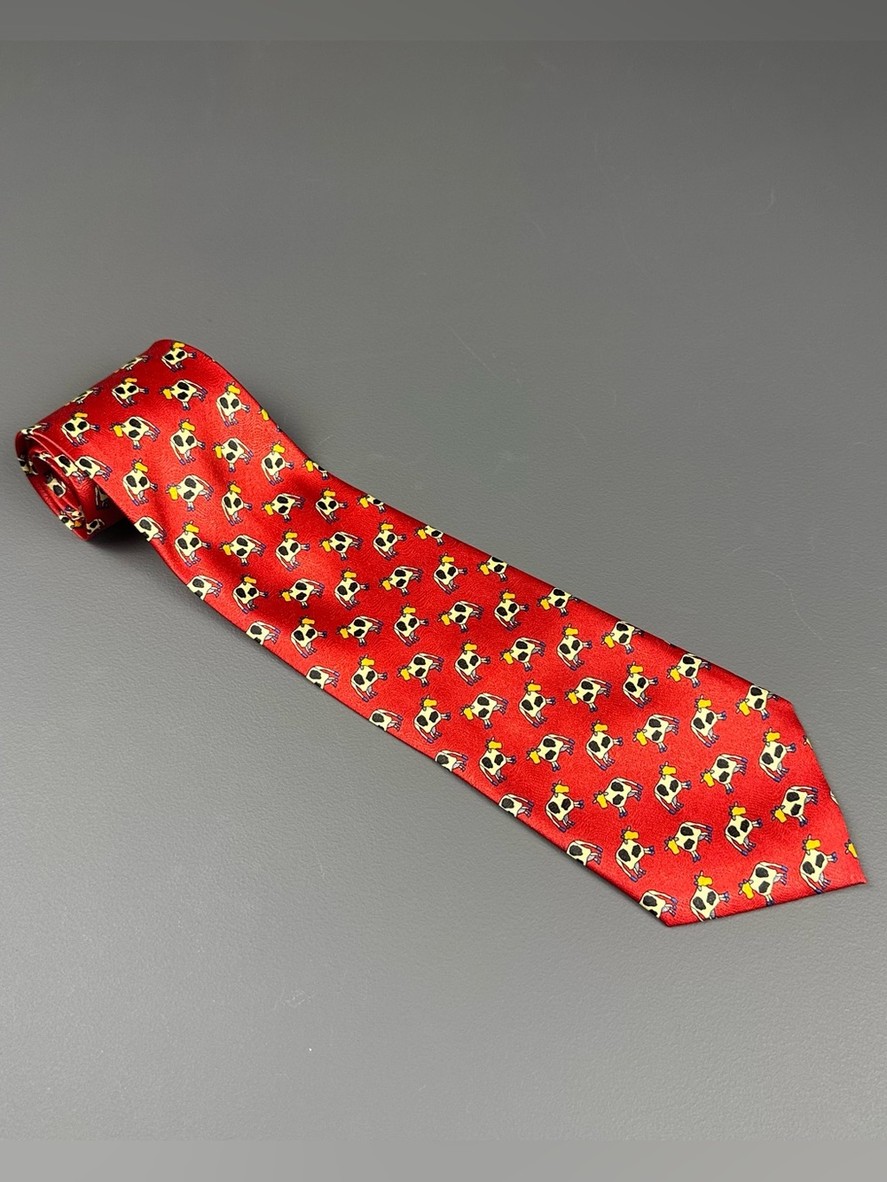 Rene Chagal Cow Novelty Tie Red Silk Handmade 3.75” x 58”